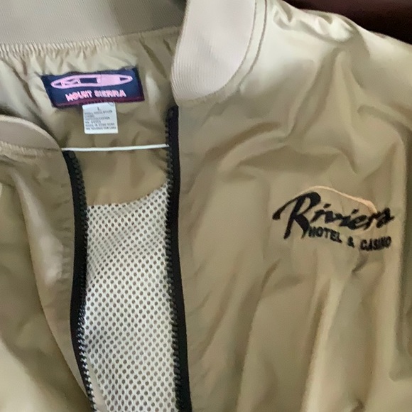 Men’s jacket. - Picture 3 of 3